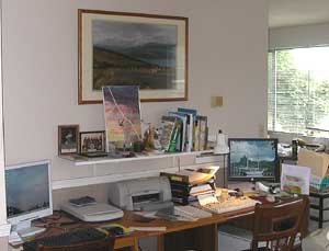 E-mail and Bethy's Wed Design Desk